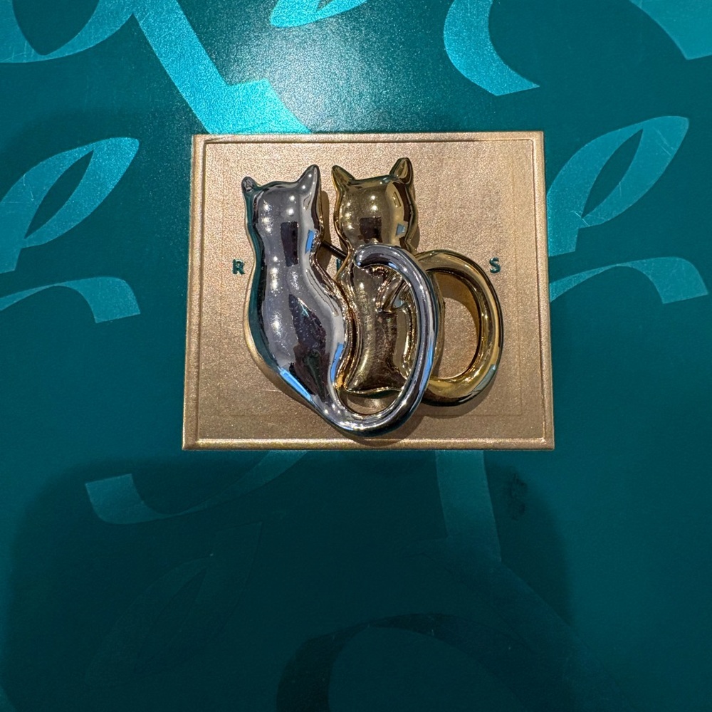 Vintage Silver and Gold tone Cat Brooch